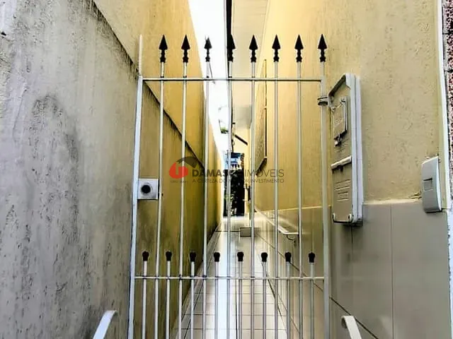 Casa 2 quartos e 1 banheiro, à venda, no bairro Olímpico em São Caetano do Sul