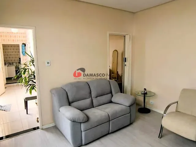 Casa 2 quartos e 1 banheiro, à venda, no bairro Olímpico em São Caetano do Sul