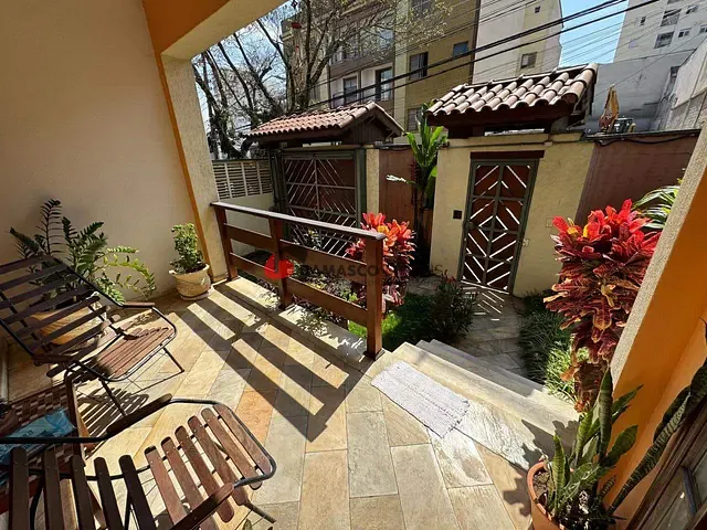 Casa 3 quartos e 4 banheiros, à venda, no bairro Santa Maria em São Caetano do Sul