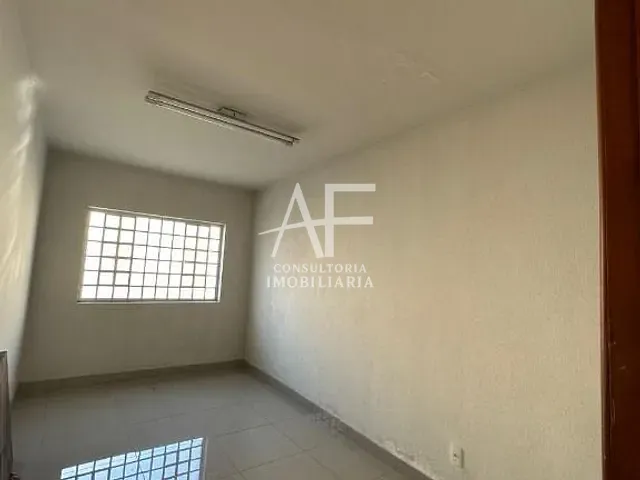Casa com 250m², à venda, no bairro Centro em Taubaté