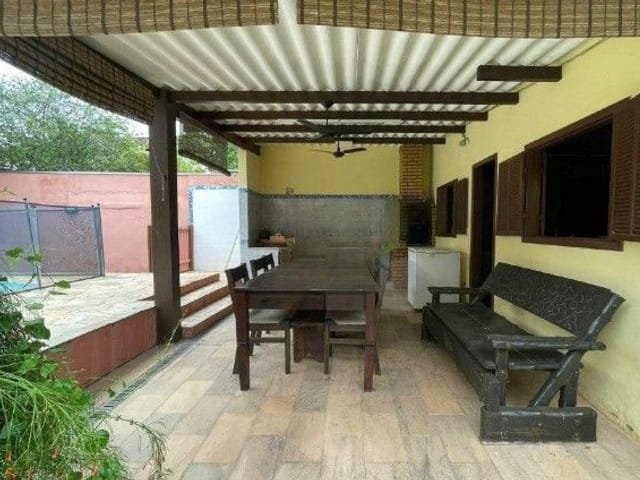 Casa com 800m² 5 quartos e 4 banheiros, à venda, no bairro Lagoa em Macaé
