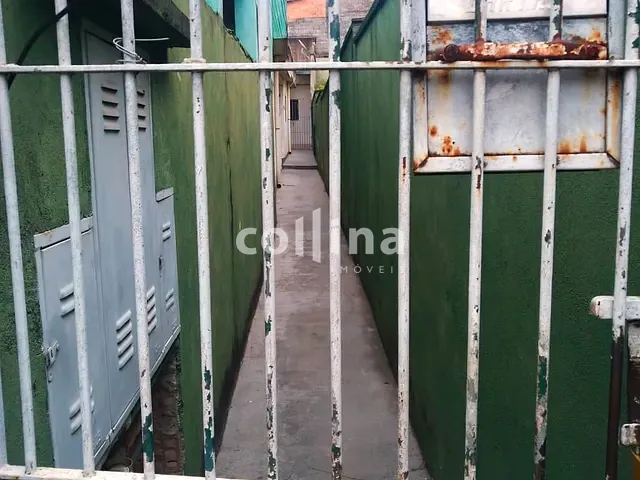 Casa com 240m² 5 quartos e 4 banheiros, à venda, no bairro Jardim Ângela Maria em Carapicuíba