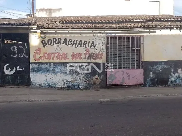 Casa à venda, no bairro Camaçari de Dentro em Camaçari