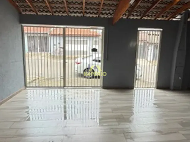 Casa com 180m² 3 quartos e 2 banheiros, para alugar, no bairro Jardim Santa Marta III em Salto