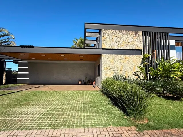 Casa com 810m² 3 quartos e 5 banheiros, à venda ou para alugar, no bairro Villagio do Engenho em Cambé