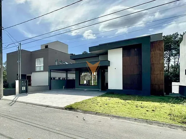 Casa com 560m² 5 quartos e 6 banheiros, à venda, no bairro Jardim do Golf I em Jandira