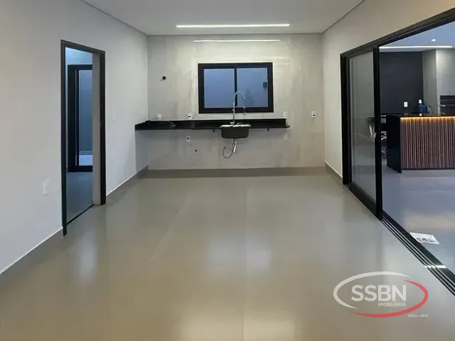 Casa 3 quartos e 2 banheiros, à venda, no bairro Jardim dos Lagos em Nova Odessa