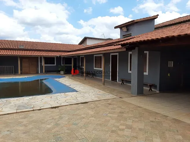 Casa 7 quartos e 4 banheiros, à venda, no bairro Chácara Boa Vista em Casa Branca