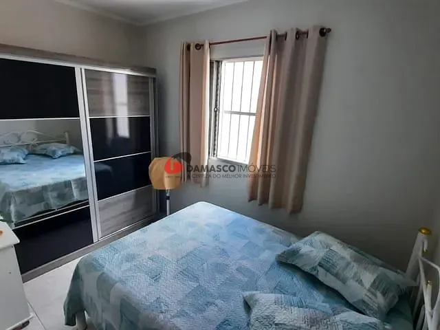 Casa com 160m² 3 quartos e 2 banheiros, à venda, no bairro Olímpico em São Caetano do Sul