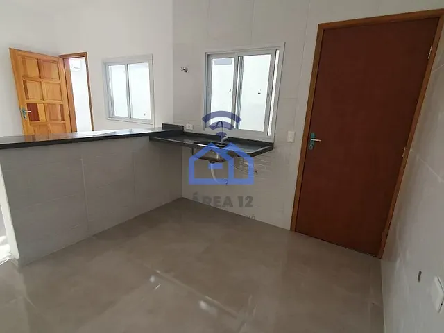Casa 2 quartos e 1 banheiro, à venda, no bairro Balneário dos Golfinhos em Caraguatatuba