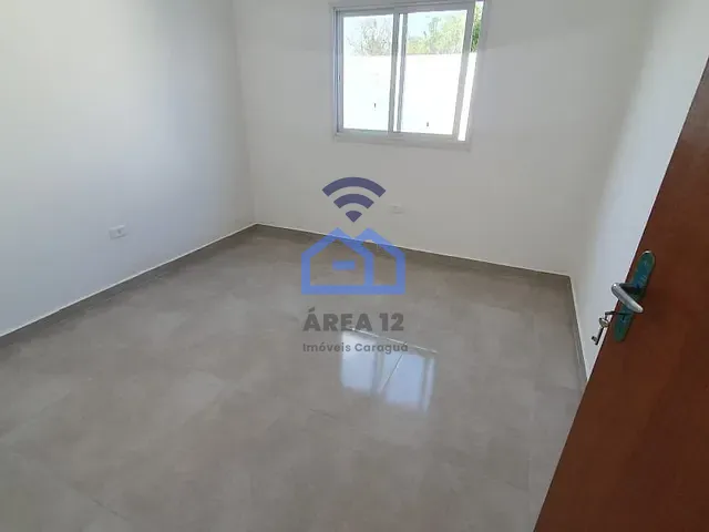 Casa 2 quartos e 1 banheiro, à venda, no bairro Balneário dos Golfinhos em Caraguatatuba