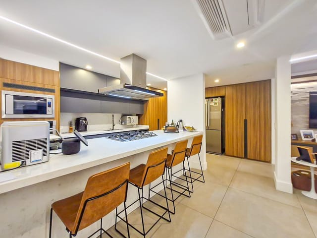 Casa 4 quartos e 4 banheiros, à venda, no bairro Barra da Tijuca em Rio de Janeiro