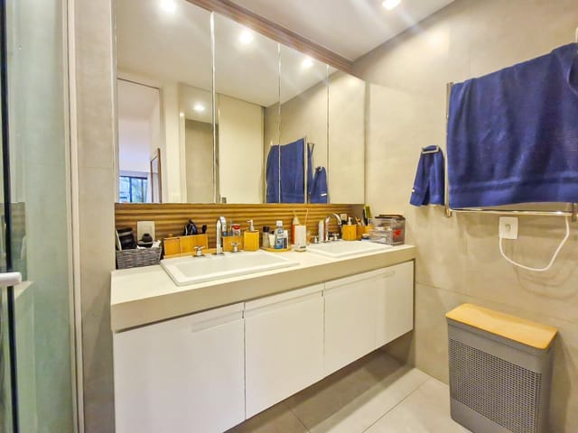 Casa 4 quartos e 4 banheiros, à venda, no bairro Barra da Tijuca em Rio de Janeiro