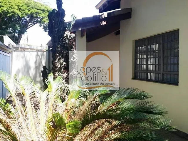 Casa com 600m² 4 quartos e 3 banheiros, à venda, no bairro Vila Loanda em Atibaia