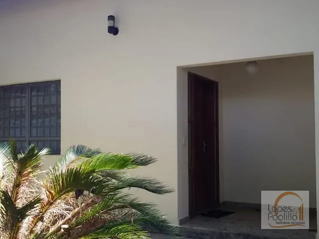 Casa com 600m² 4 quartos e 3 banheiros, à venda, no bairro Vila Loanda em Atibaia