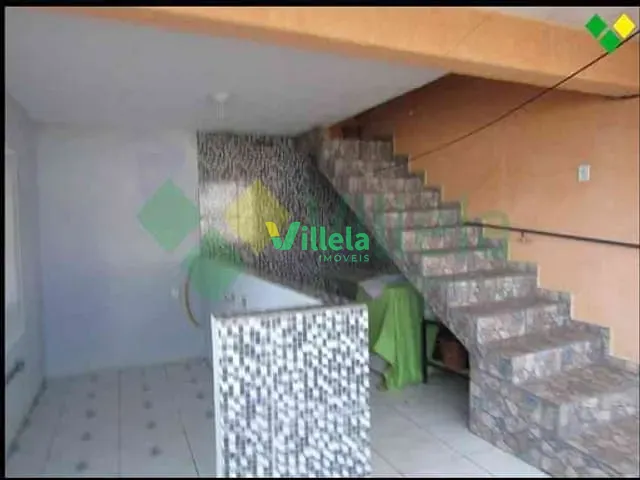 Casa à venda, no bairro Jardim Ikes em Itaquaquecetuba