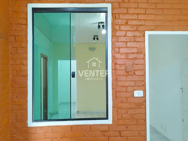 Casa à venda, no bairro Centro em Taubaté