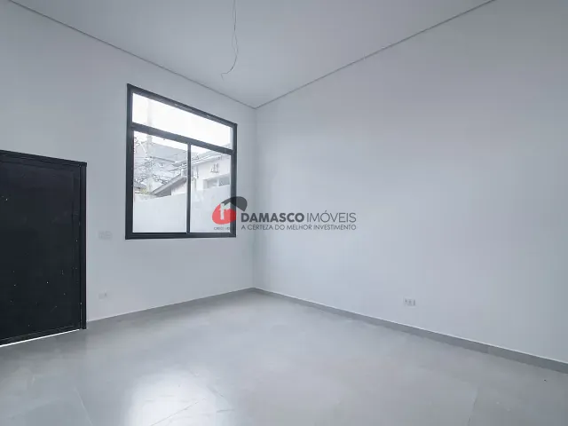 Casa 3 quartos e 2 banheiros, à venda, no bairro Parque das Nações em Santo André