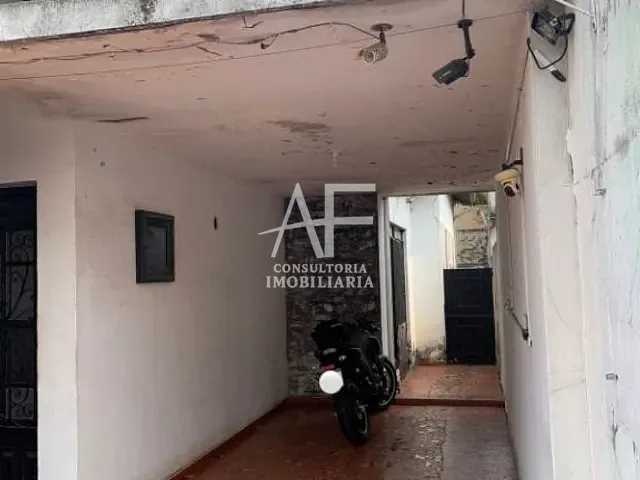 Casa com 233m² 2 quartos e 1 banheiro, à venda, no bairro Centro em Taubaté