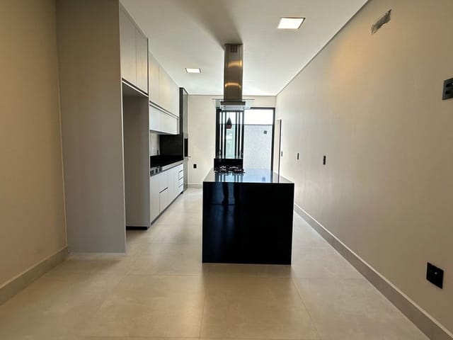 Casa com 200m² 3 quartos e 2 banheiros, à venda, no bairro Vila Monte Alegre em Paulínia