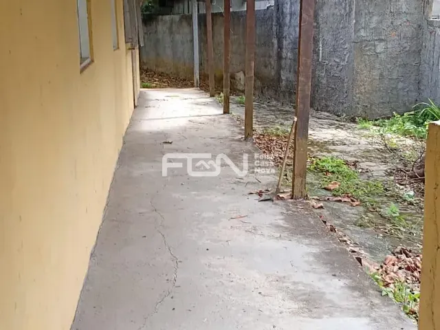 Casa 2 quartos e 1 banheiro, à venda, no bairro Rio da Prata em Camaçari
