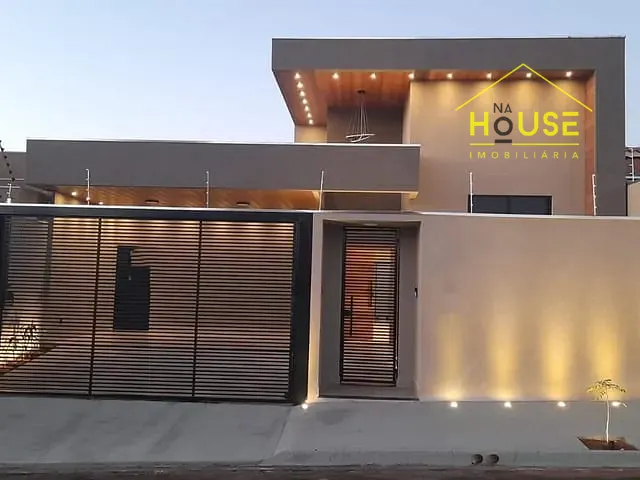 Casa com 220m² 3 quartos e 3 banheiros, à venda, no bairro Centro em Bady Bassitt