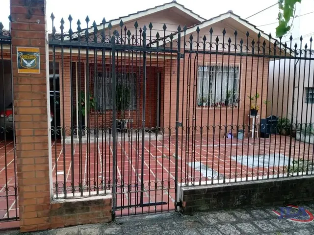 Casa com 242m² 3 quartos e 2 banheiros, à venda, no bairro Bacacheri em Curitiba