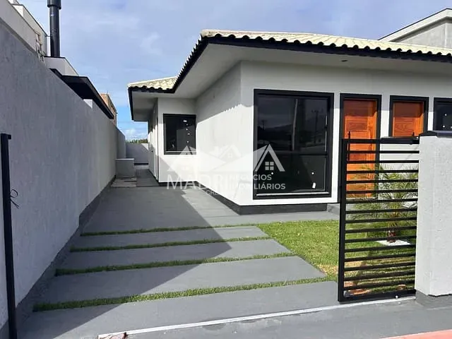 Casa 2 quartos e 1 banheiro, à venda, no bairro Guarda do Cubatão em Palhoça