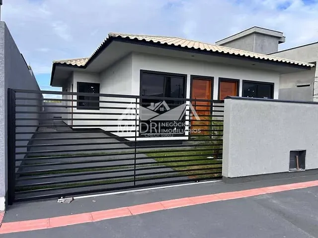 Casa 2 quartos e 1 banheiro, à venda, no bairro Guarda do Cubatão em Palhoça