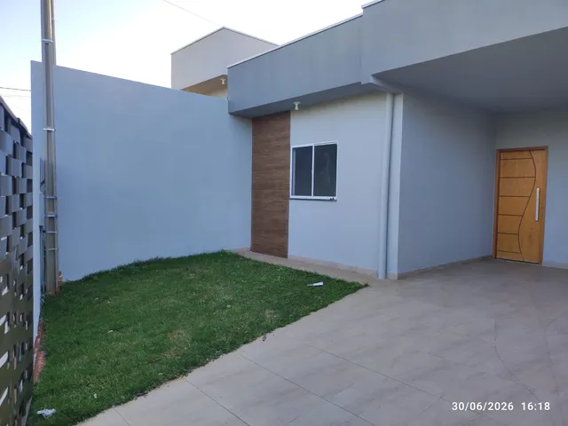 Casa 3 quartos e 1 banheiro, à venda, no bairro Conjunto Residencial Roberto Conceição em Cambé