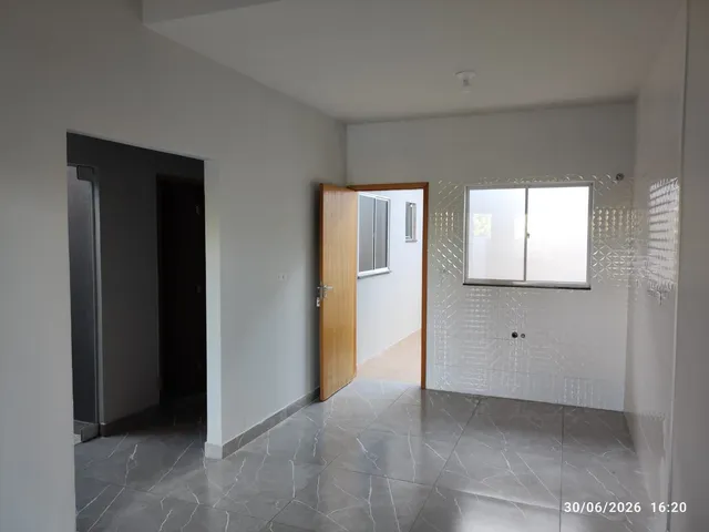 Casa 3 quartos e 1 banheiro, à venda, no bairro Conjunto Residencial Roberto Conceição em Cambé