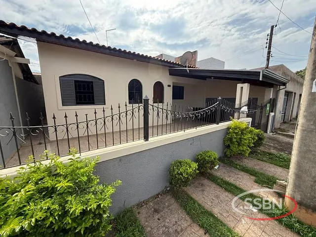 Casa 3 quartos e 1 banheiro, à venda, no bairro Parque Residencial Triunfo em Nova Odessa