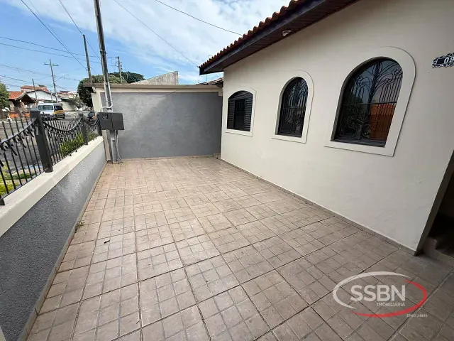 Casa 3 quartos e 1 banheiro, à venda, no bairro Parque Residencial Triunfo em Nova Odessa