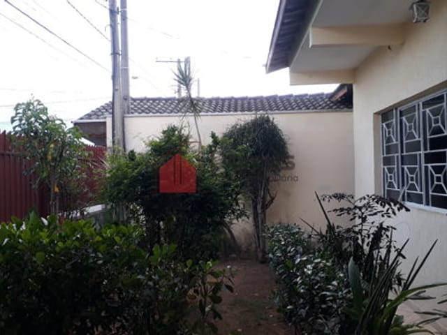 Casa com 250m², à venda, no bairro Residencial Mombaça em Pindamonhangaba
