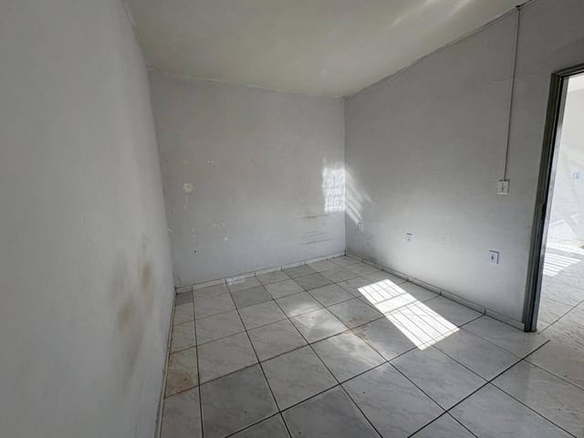Casa com 150m² 2 quartos e 1 banheiro, para alugar, no bairro Jardim Florence em Campinas
