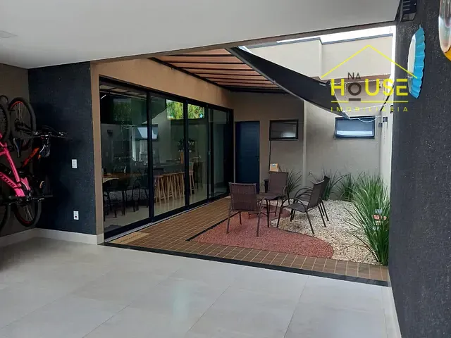 Casa com 200m² 3 quartos e 1 banheiro, à venda, no bairro Dharma Ville em Votuporanga