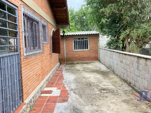 Casa com 396m² 3 quartos e 3 banheiros, para alugar, no bairro Pilarzinho em Curitiba