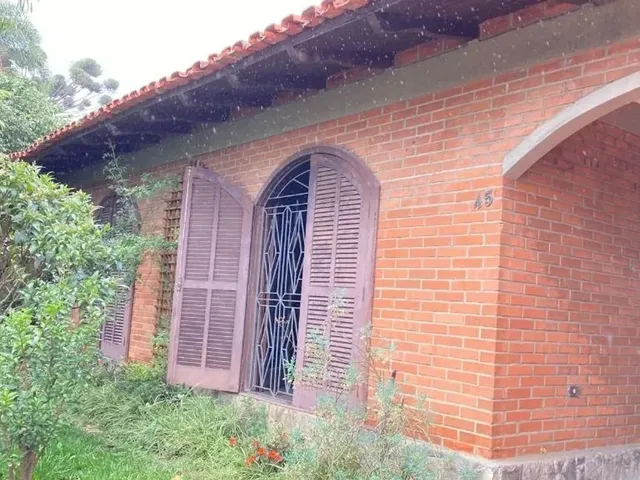 Casa com 396m² 3 quartos e 3 banheiros, para alugar, no bairro Pilarzinho em Curitiba
