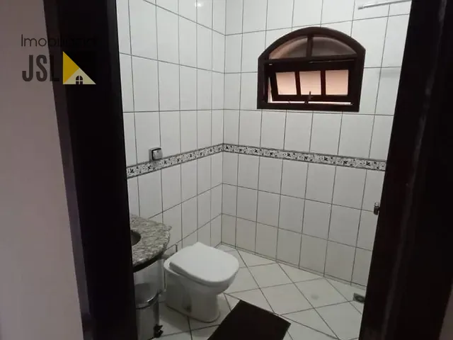 Sobrado com 125m² 3 quartos e 3 banheiros, à venda, no bairro Vila Antônio Augusto Luiz em Caçapava
