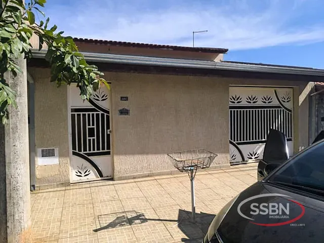 Casa 3 quartos e 2 banheiros, à venda, no bairro Jardim Campos Verdes em Nova Odessa