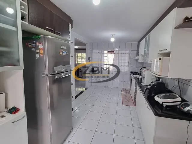 Casa com 288m² 3 quartos e 3 banheiros, à venda, no bairro Leonor em Londrina