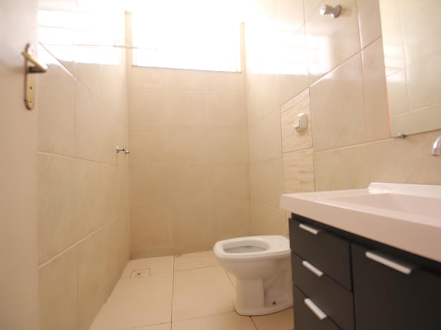 Casa com 170m² 2 quartos e 2 banheiros, à venda, no bairro Jardim Magalhães em São João da Boa Vista