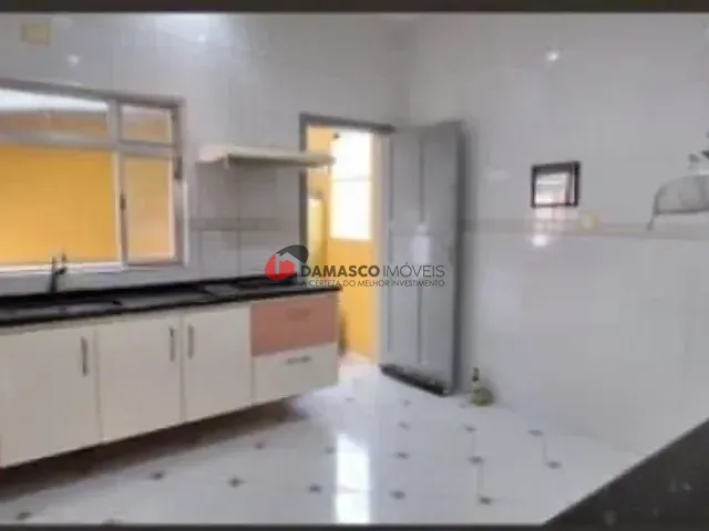 Casa 2 quartos e 1 banheiro, à venda, no bairro Santo Antônio em São Caetano do Sul