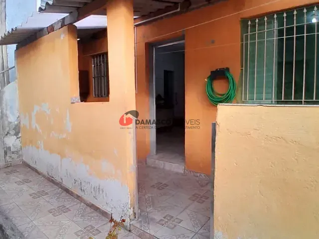 Casa 1 quarto e 1 banheiro, para alugar, no bairro Olímpico em São Caetano do Sul