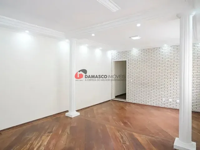 Casa com 354m² 3 quartos e 2 banheiros, para alugar, no bairro Osvaldo Cruz em São Caetano do Sul