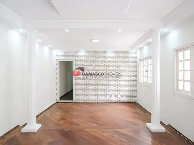 Casa com 354m² 3 quartos e 2 banheiros, para alugar, no bairro Osvaldo Cruz em São Caetano do Sul