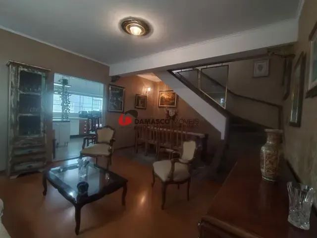 Casa 4 quartos e 2 banheiros, à venda, no bairro Osvaldo Cruz em São Caetano do Sul