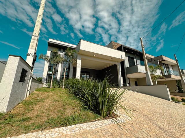 Casa com 200m² 3 quartos e 2 banheiros, à venda, no bairro Vila Monte Alegre em Paulínia