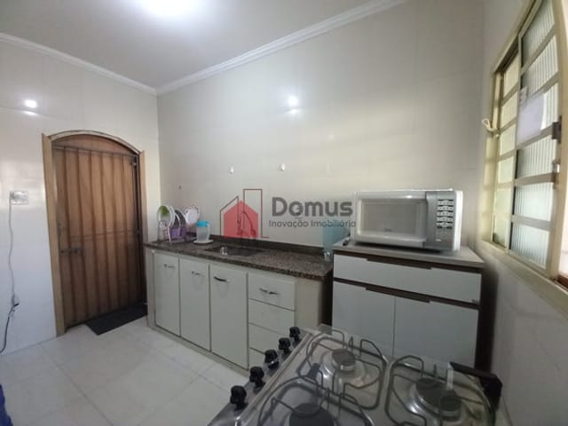 Casa com 167m², à venda, no bairro Jardim Rosely em Pindamonhangaba