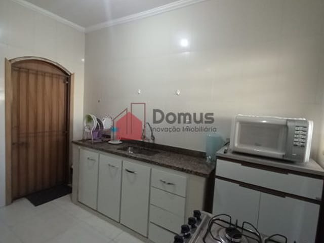 Casa com 167m², à venda, no bairro Jardim Rosely em Pindamonhangaba